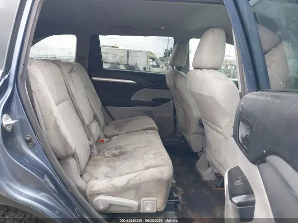 5TDBZRFH2JS864580 2018 TOYOTA HIGHLANDER - Image 8