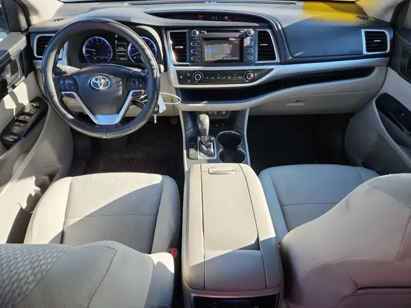 5TDBZRFH2JS883713 2018 TOYOTA HIGHLANDER - Image 8