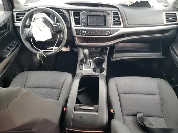 5TDBZRFH2JS899071 2018 TOYOTA HIGHLANDER - Image 8
