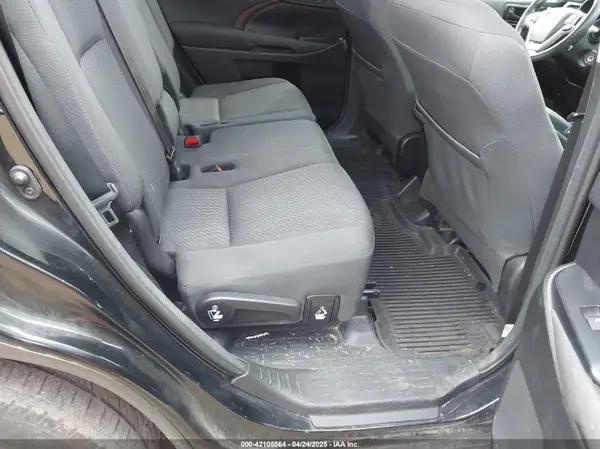 5TDBZRFH2JS904477 2018 TOYOTA HIGHLANDER - Image 8