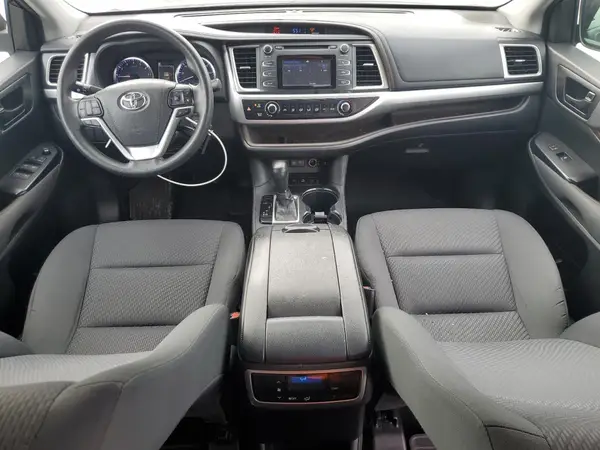 5TDBZRFH2JS906200 2018 TOYOTA HIGHLANDER - Image 8