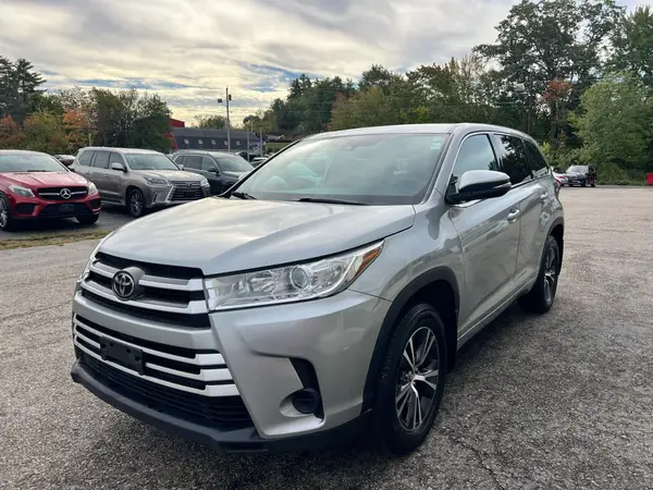 5TDBZRFH2JS915186 2018 TOYOTA HIGHLANDER - Image 2