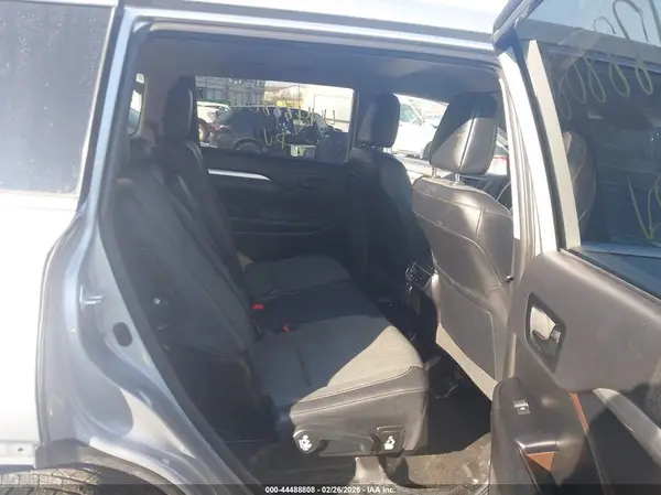5TDBZRFH2KS702028 2019 TOYOTA HIGHLANDER - Image 8