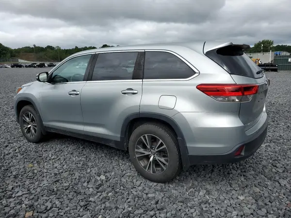 5TDBZRFH2KS741086 2019 TOYOTA HIGHLANDER - Image 2