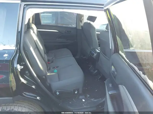 5TDBZRFH2KS921474 2019 TOYOTA HIGHLANDER - Image 8