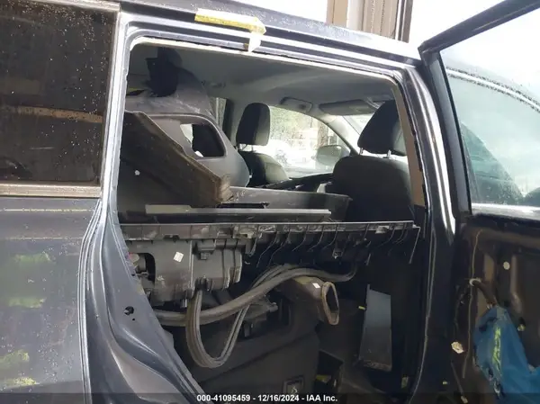 5TDBZRFH2KS923080 2019 TOYOTA HIGHLANDER - Image 8