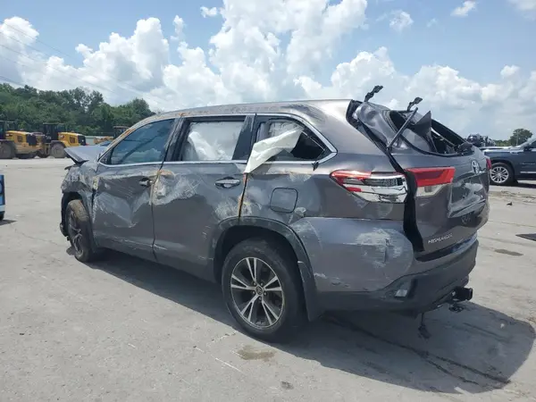 5TDBZRFH2KS943961 2019 TOYOTA HIGHLANDER - Image 2