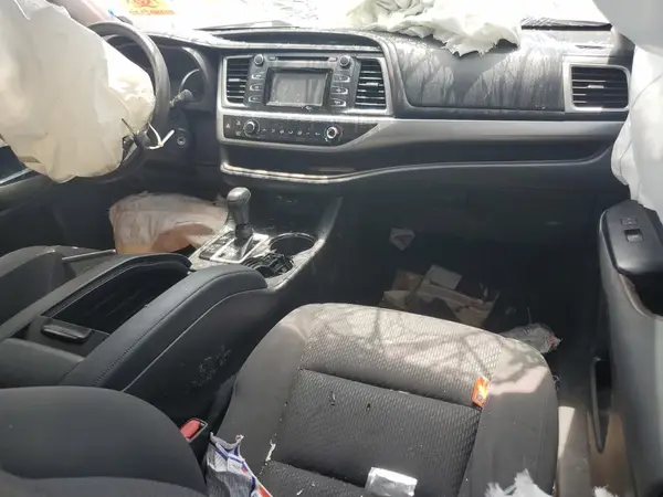 5TDBZRFH2KS943961 2019 TOYOTA HIGHLANDER - Image 8