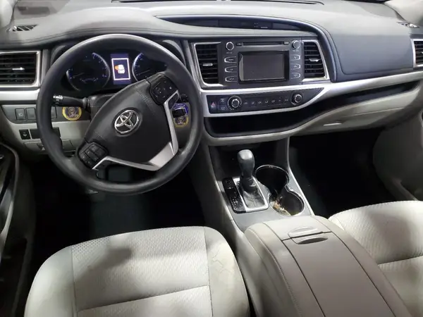 5TDBZRFH2KS953762 2019 TOYOTA HIGHLANDER - Image 8