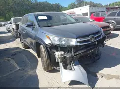 5TDBZRFH2KS959349 2019 TOYOTA HIGHLANDER
