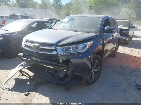 5TDBZRFH2KS959349 2019 TOYOTA HIGHLANDER - Image 2