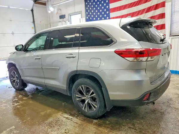 5TDBZRFH2KS987958 2019 TOYOTA HIGHLANDER - Image 2
