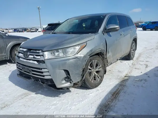 5TDBZRFH2KS995400 2019 TOYOTA HIGHLANDER - Image 2