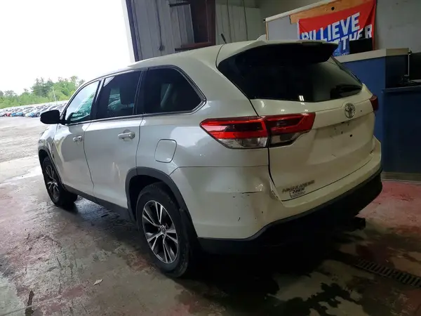 5TDBZRFH2KS996496 2019 TOYOTA HIGHLANDER - Image 2
