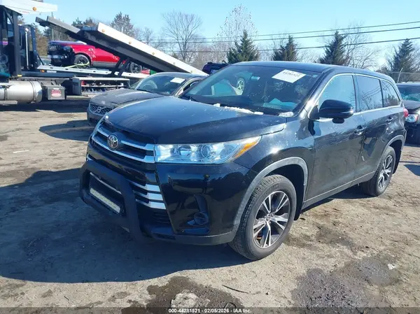 5TDBZRFH2KS997647 2019 TOYOTA HIGHLANDER - Image 2