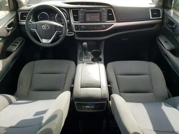 5TDBZRFH3HS362106 2017 TOYOTA HIGHLANDER - Image 8