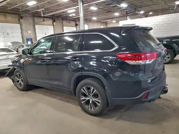 5TDBZRFH3HS374319 2017 TOYOTA HIGHLANDER - Image 2