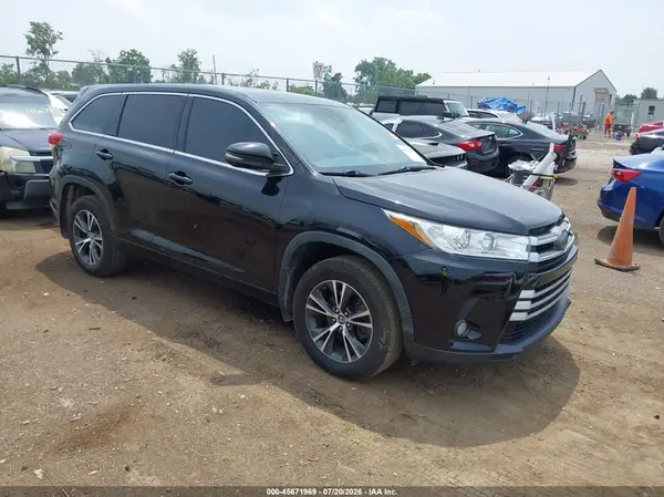 5TDBZRFH3HS427133 2017 TOYOTA HIGHLANDER - Image 1