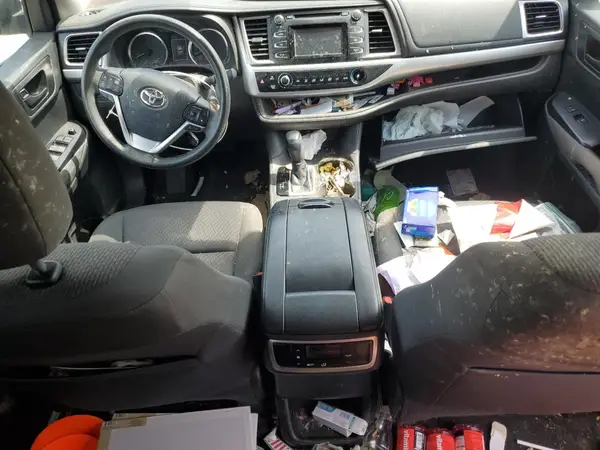 5TDBZRFH3JS491971 2018 TOYOTA HIGHLANDER - Image 8