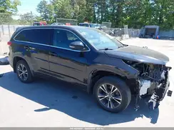 5TDBZRFH3JS496524 2018 TOYOTA HIGHLANDER
