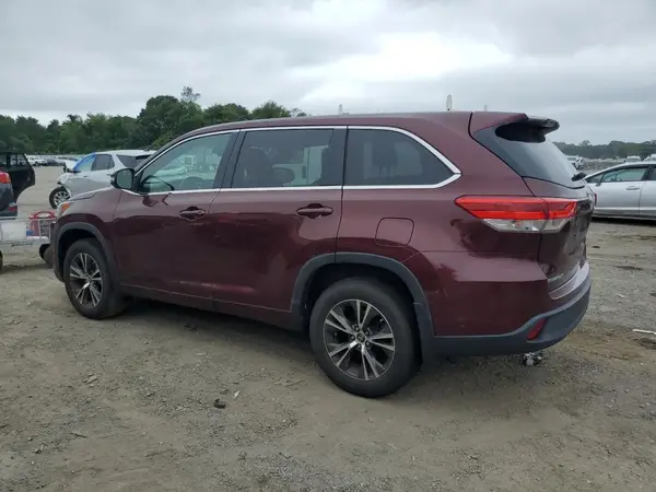 5TDBZRFH3JS800550 2018 TOYOTA HIGHLANDER - Image 2