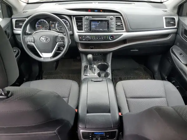 5TDBZRFH3JS800550 2018 TOYOTA HIGHLANDER - Image 8