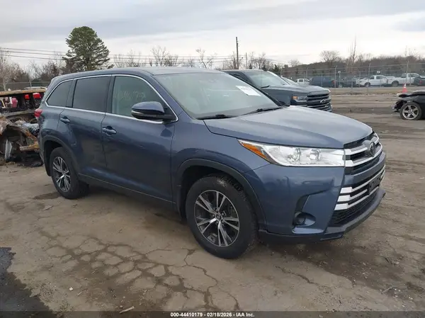 5TDBZRFH3JS804260 2018 TOYOTA HIGHLANDER - Image 1
