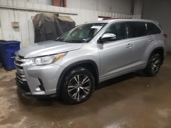 5TDBZRFH3JS813153 2018 TOYOTA HIGHLANDER - Image 1
