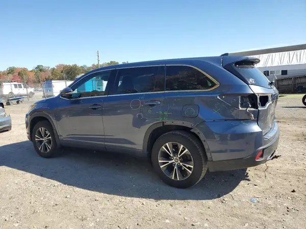 5TDBZRFH3JS826288 2018 TOYOTA HIGHLANDER - Image 2