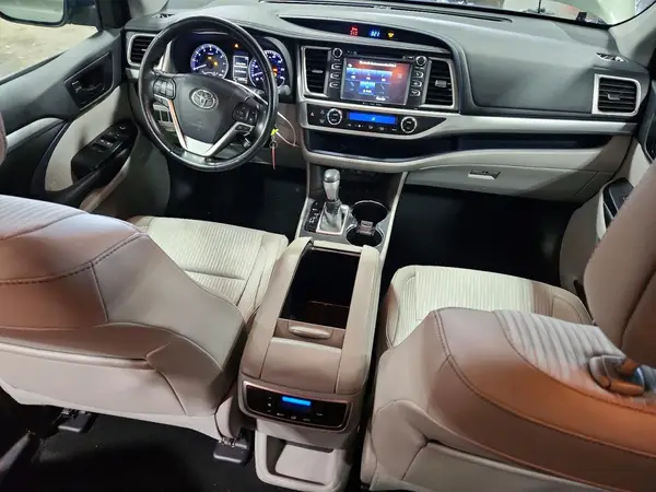 5TDBZRFH3JS834844 2018 TOYOTA HIGHLANDER - Image 8