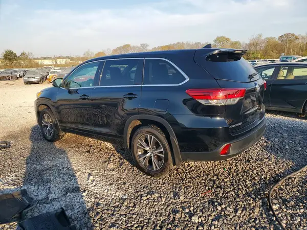 5TDBZRFH3JS869951 2018 TOYOTA HIGHLANDER - Image 2