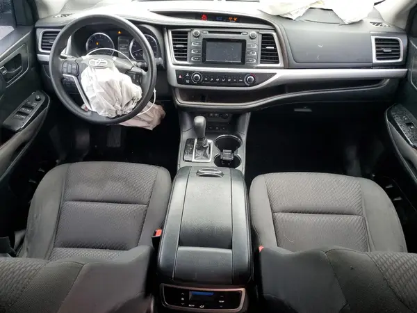 5TDBZRFH3JS871179 2018 TOYOTA HIGHLANDER - Image 8