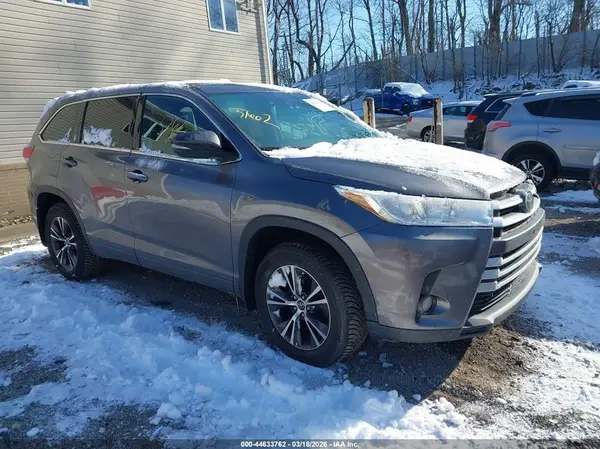 5TDBZRFH3JS879217 2018 TOYOTA HIGHLANDER - Image 1
