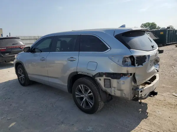 5TDBZRFH3JS880397 2018 TOYOTA HIGHLANDER - Image 2