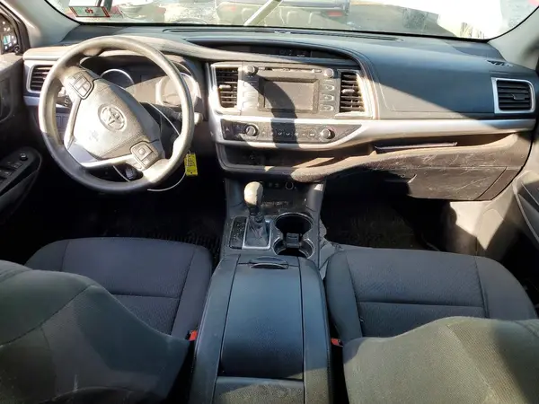 5TDBZRFH3JS901541 2018 TOYOTA HIGHLANDER - Image 8