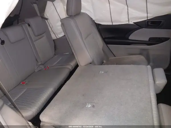 5TDBZRFH3JS906139 2018 TOYOTA HIGHLANDER - Image 8