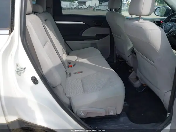 5TDBZRFH3JS913091 2018 TOYOTA HIGHLANDER - Image 8