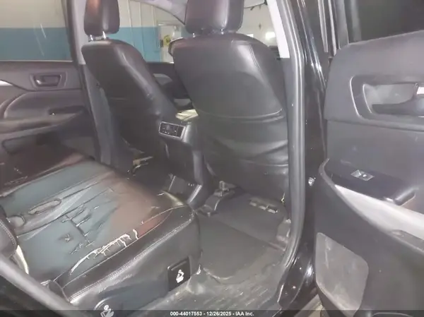 5TDBZRFH3KS719257 2019 TOYOTA HIGHLANDER - Image 8