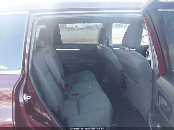 5TDBZRFH3KS724720 2019 TOYOTA HIGHLANDER - Image 8