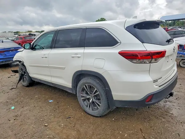 5TDBZRFH3KS732297 2019 TOYOTA HIGHLANDER - Image 2
