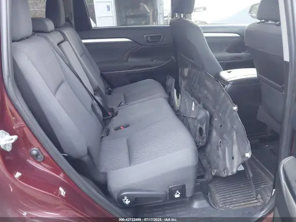5TDBZRFH3KS917983 2019 TOYOTA HIGHLANDER - Image 8