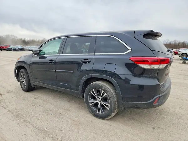 5TDBZRFH3KS937246 2019 TOYOTA HIGHLANDER - Image 2