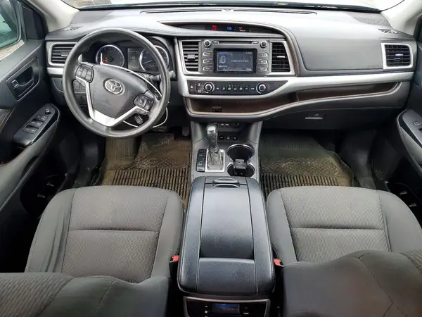 5TDBZRFH3KS937246 2019 TOYOTA HIGHLANDER - Image 8