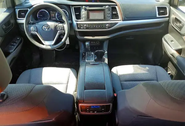 5TDBZRFH3KS948649 2019 TOYOTA HIGHLANDER - Image 8