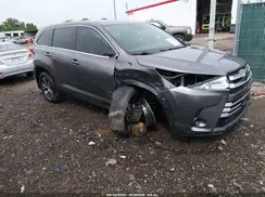 5TDBZRFH3KS960834 2019 TOYOTA HIGHLANDER