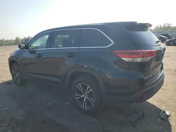 5TDBZRFH3KS963555 2019 TOYOTA HIGHLANDER - Image 2
