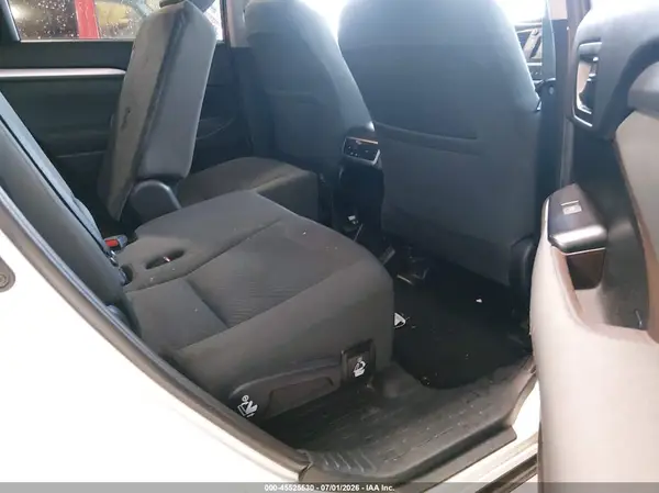5TDBZRFH3KS969422 2019 TOYOTA HIGHLANDER - Image 8