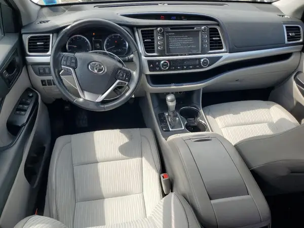 5TDBZRFH3KS975866 2019 TOYOTA HIGHLANDER - Image 8