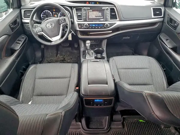 5TDBZRFH3KS976063 2019 TOYOTA HIGHLANDER - Image 8