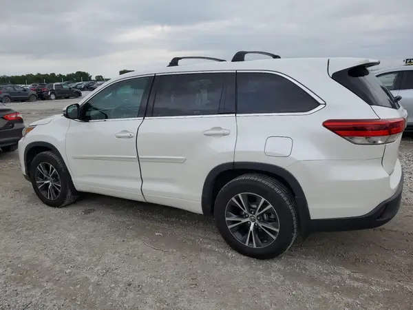 5TDBZRFH4HS413032 2017 TOYOTA HIGHLANDER - Image 2